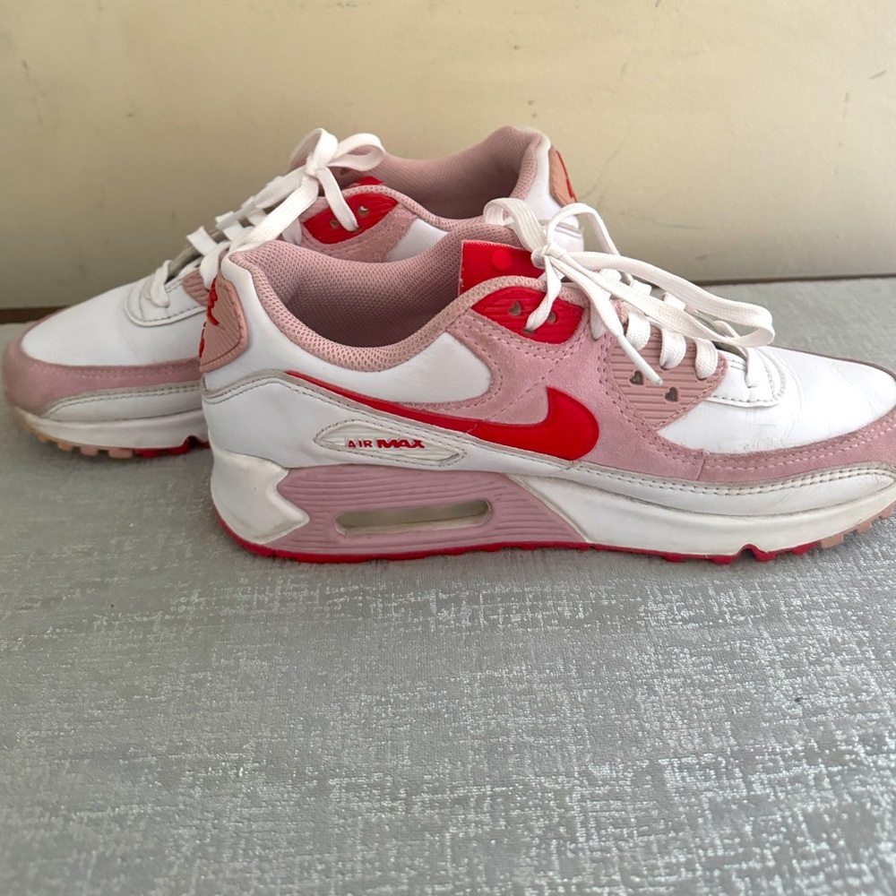 Nike Air Max 90 Valentines Day “Love Letter” Size 8 Womens